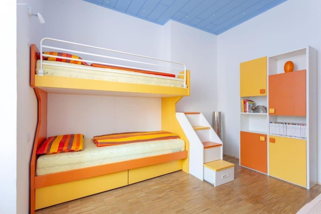 Victoria Apartment Болзано Екстериор снимка